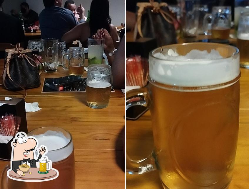 Você pode tomar um copo de cerveja leve ou escura