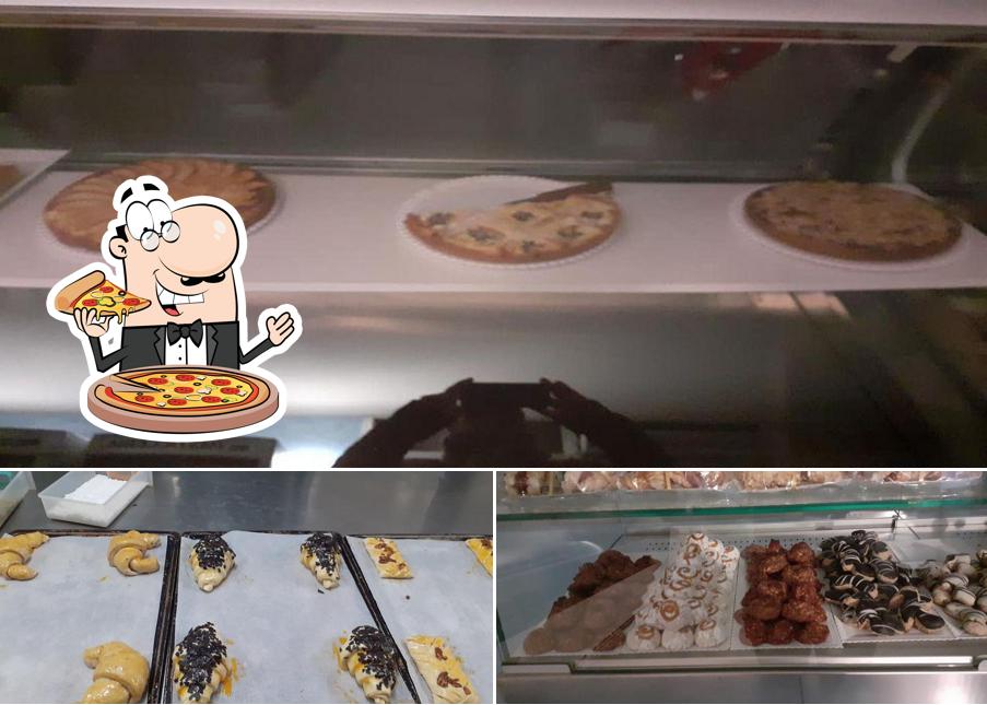 Scegli una pizza a Gelateria Pasticceria Bar Da Nino e Salvatore