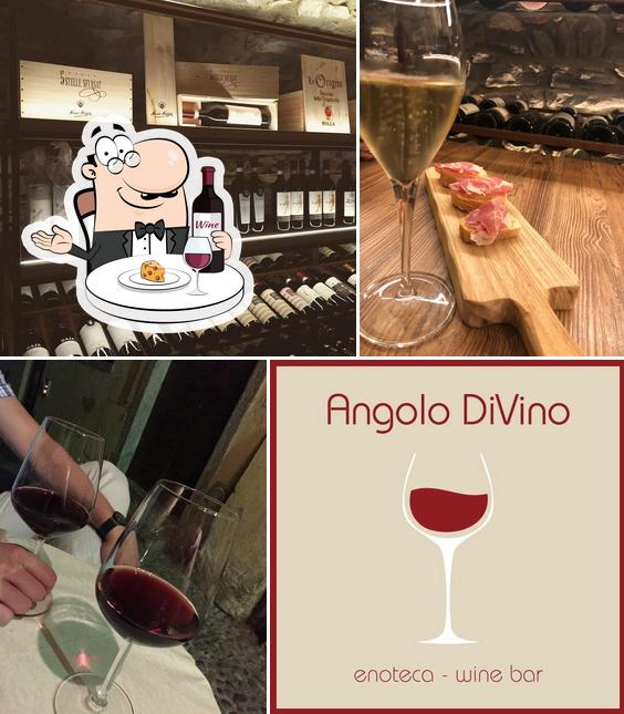 Es ist schön, ein Glas Wein im Angolo DiVino Enoteca Wine Bar zu genießen