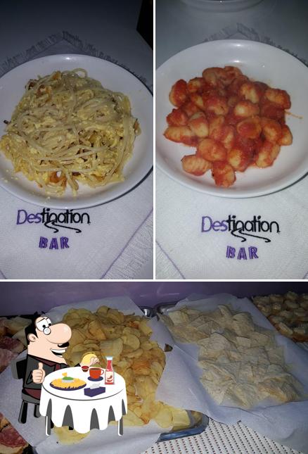 Piatto di formaggi al Destination bar - trattoria