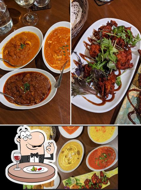 Yogi Indian Cuisine, Secret Harbour Shopping center, Oasis Dr in Secret ...