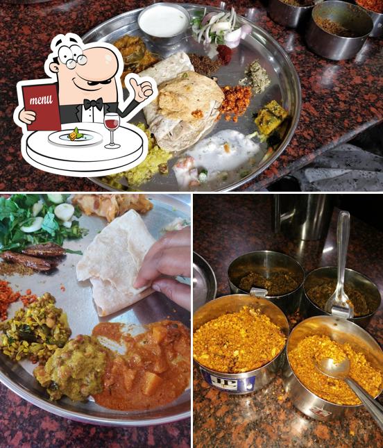 Food at Basweshwar Khanavali