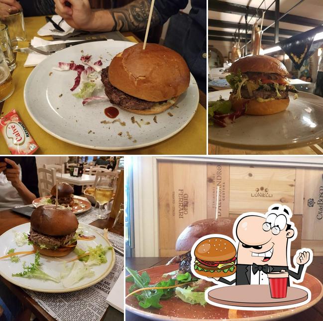 Try out a burger at Cibovagando