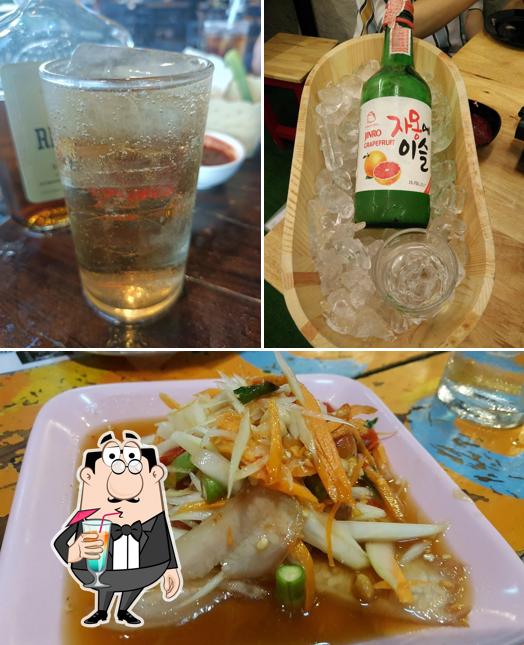 Las fotografías de bebida y comida en โคขุน คุณทอง โพนยางคำ (สะพานพระราม5)