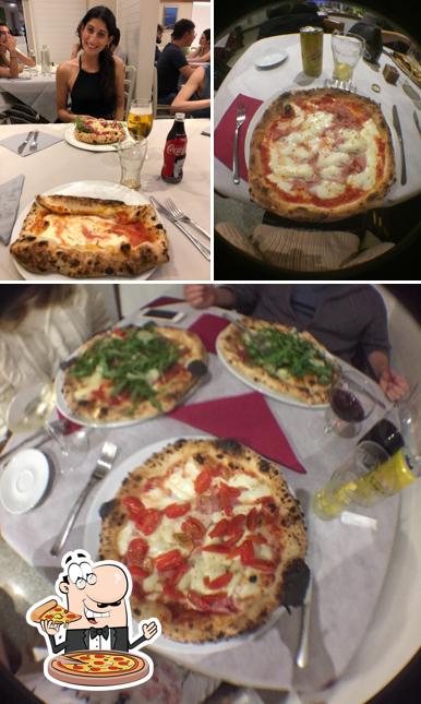 Prova una pizza a Pizzeria Partenope