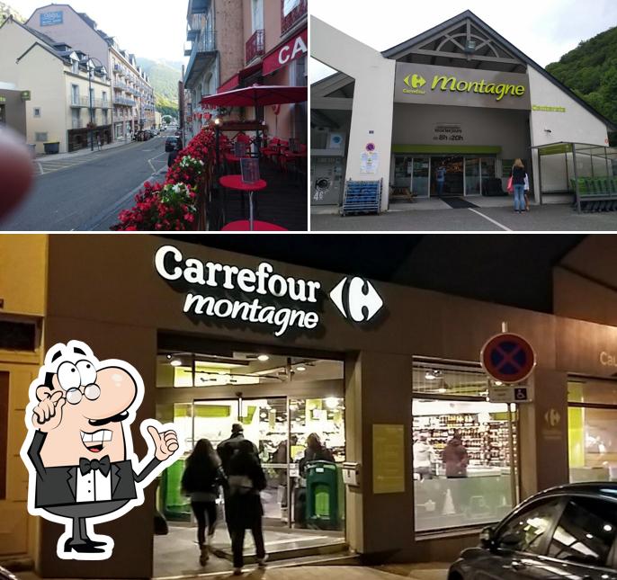 L'intérieur de Carrefour Montagne