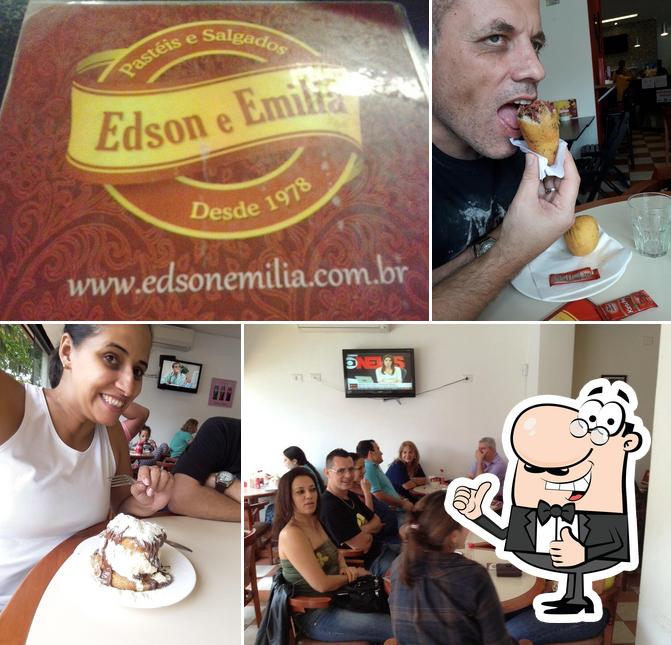 Here's a pic of Edson e Emilia - Pastéis e Salgados - B. Jardim