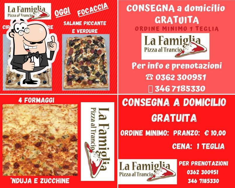 Vedi la foto di Pizzeria La Famiglia