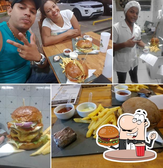 Experimente um hambúrguer no LORD'S BURGER & BEER