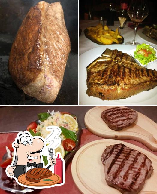 Попробуйте мясные блюда в "La Médina Couscous et Steak-house"