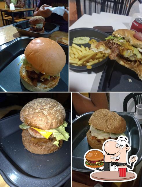 Peça um hambúrguer no Xoxo Burguer