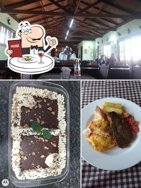 Entre diversos coisas, comida e exterior podem ser encontrados no Cantina Sollare