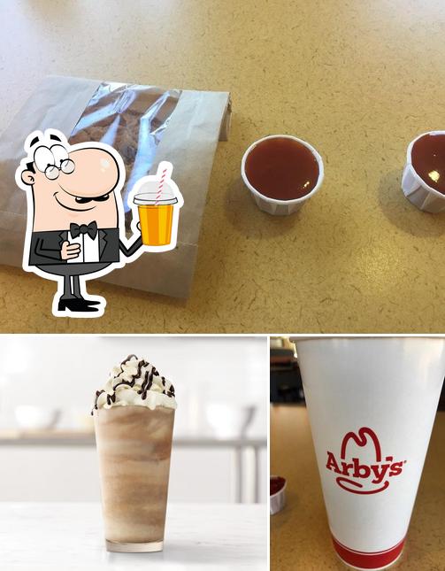 Насладитесь напитками из бара "Arby's"