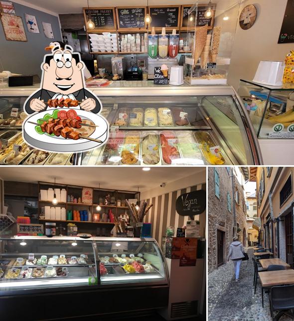 This is the image displaying food and interior at Gelateria Cento per Cento