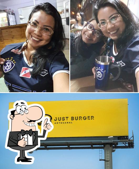 Look at this image of Just Burger - Artesanal