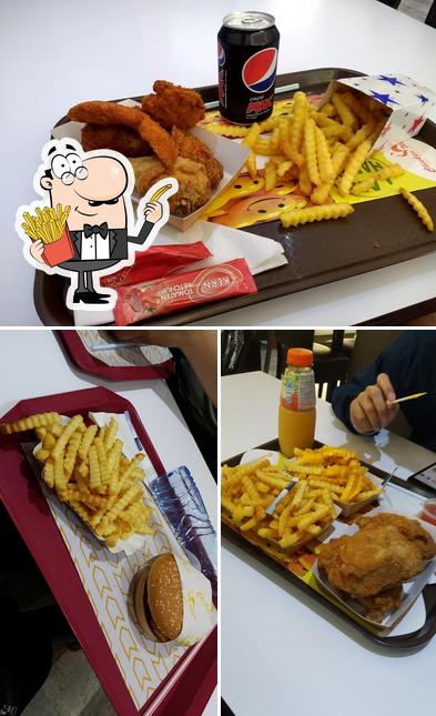 Taste fries at Chicken Way