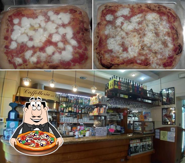 Scegli una pizza a Caffetteria del Centro di Angelo del Prete