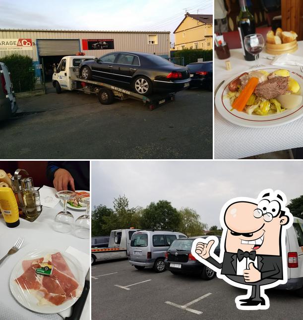 Regarder la photo de Au Marché Couvert (le portugais)