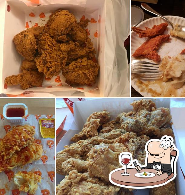 Food at Popeyes Louisiana Kitchen