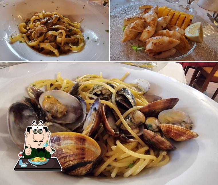 Platti al Ristorante Pizzeria Al Podere