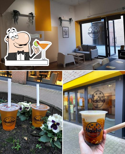 Parmi les différentes choses de la boire et la intérieur, une personne peut trouver sur Naicha-Bubbletea shop