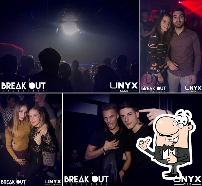 Vedi questa foto di Unyx Club