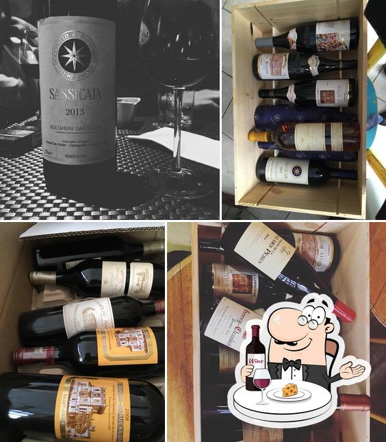 Il est fort sympathique de profiter d'un verre de vin à BAR LES 120