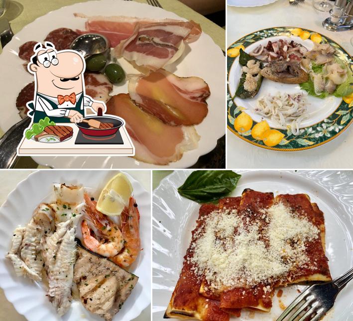 Order meat dishes at O'Parrucchiano La Favorita