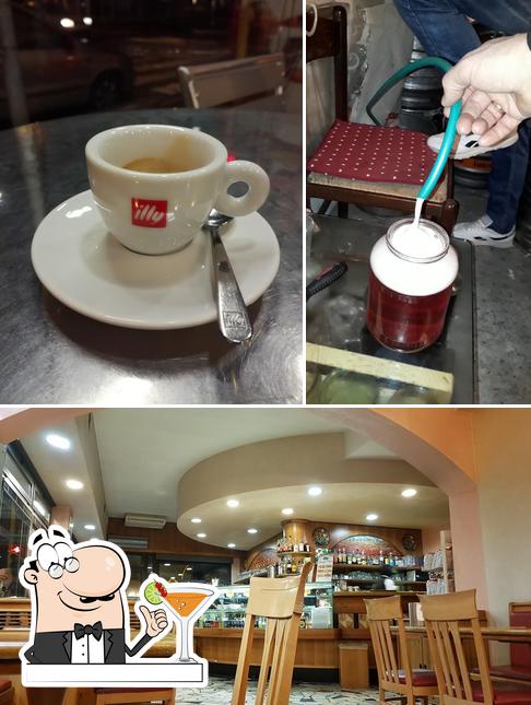 La immagine di bevanda e interni da Caffe Bellavista