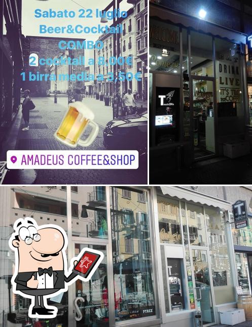 Gli esterni di Amadeus Coffee & Shop