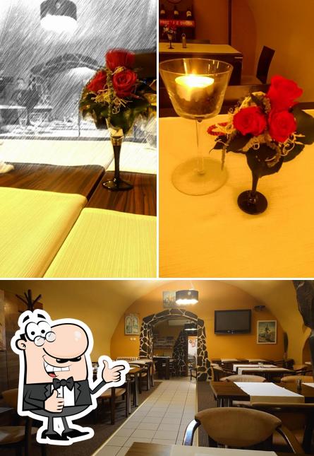 Look at the pic of Forum Caffe-restaurant