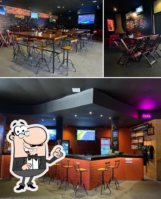 O interior do Golden Beer Tap House