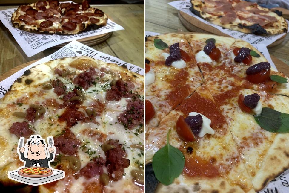 No A PIZZA, você pode desfrutar de pizza
