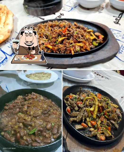 Commandez des plats à base de viande à مطعم أهل اليمن