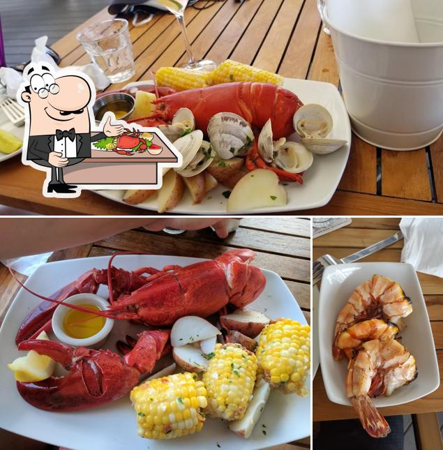 Закажите блюда с морепродуктами в "Pepe's Wharf Restaurant"