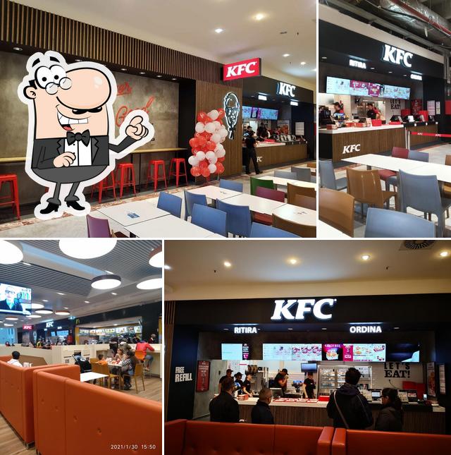 Gli interni di KFC