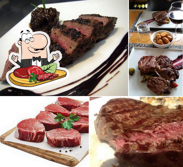 Закажите блюда из мяса в "The Steak House"
