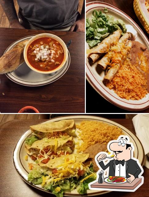 Meals at Los Mariachis Restaurant