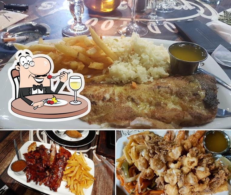 Comida en Crawdaddy's Pub & Co