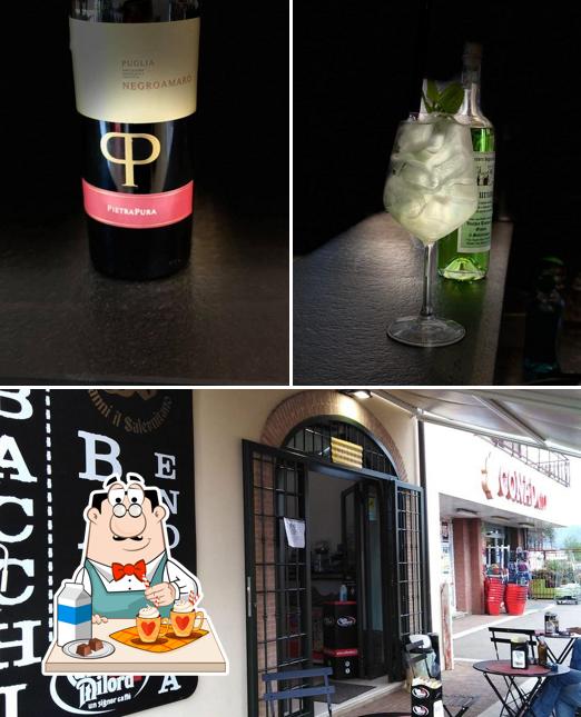 Goditi un drink a Bar Enoteca Gianni il Salernitano