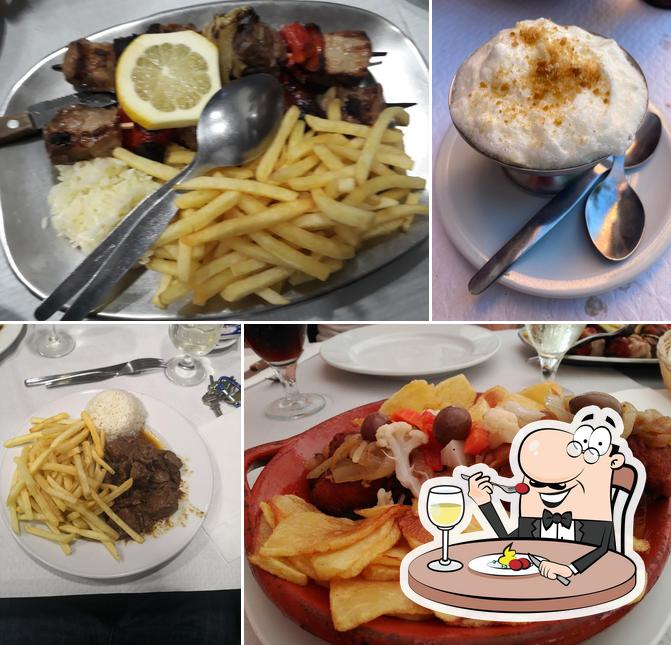Еда в "Restaurante O Pátio"