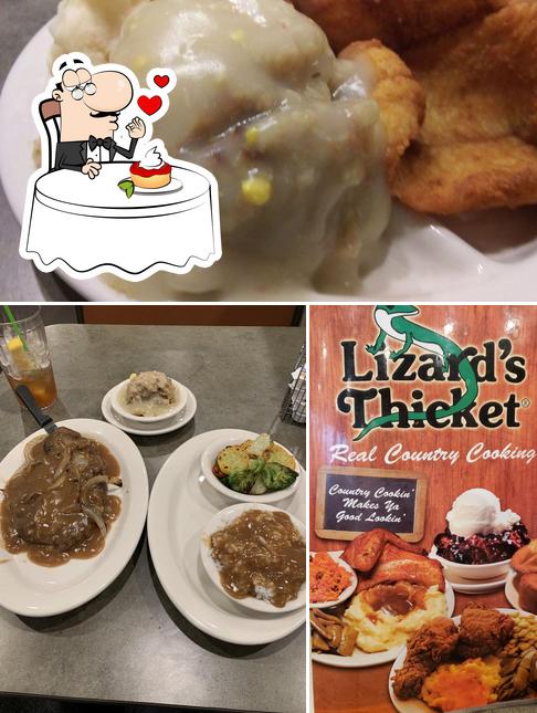 Lizard's Thicket Restaurant serves a number of sweet dishes