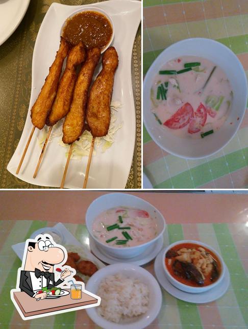 Meals at Hilo Siam Thai Restaurant