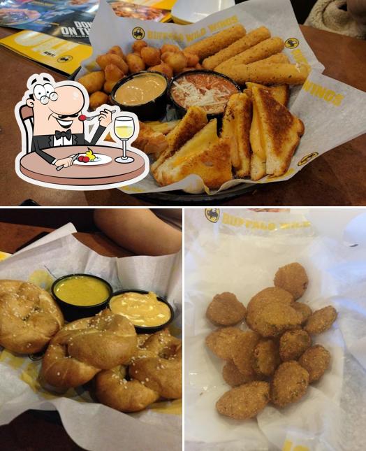 Buffalo Wild Wings 1701 Sunrise Hwy In Bay Shore Restaurant Menu And Reviews