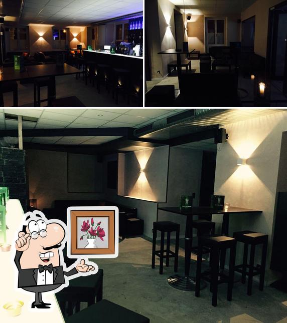 The interior of Black Swan - Club Lounge Bar