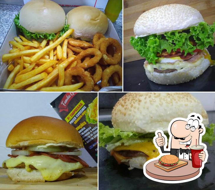 Consiga um hambúrguer no Família Grill Burgers