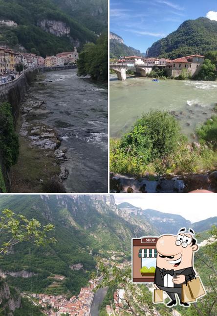 Genießt die Aussicht im Außenbereich von Caffe' Rialto