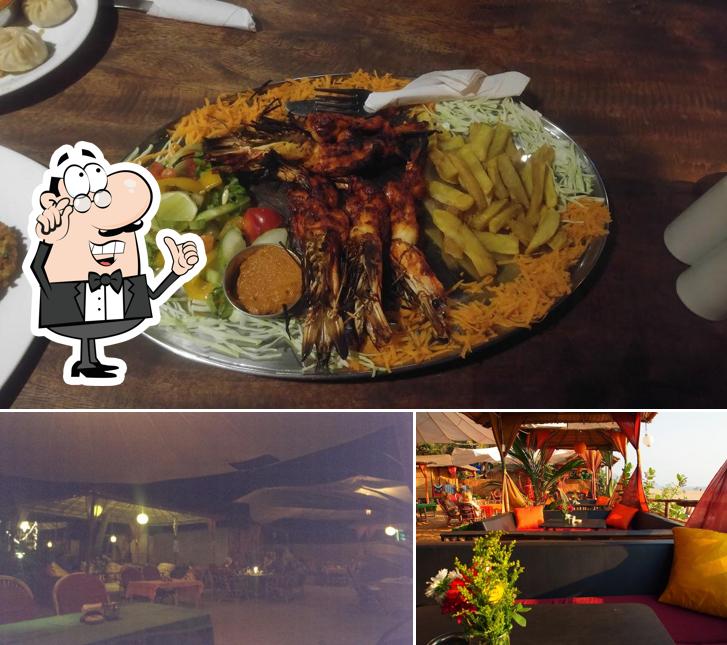 This is the photo showing interior and food at Sonho do Mar