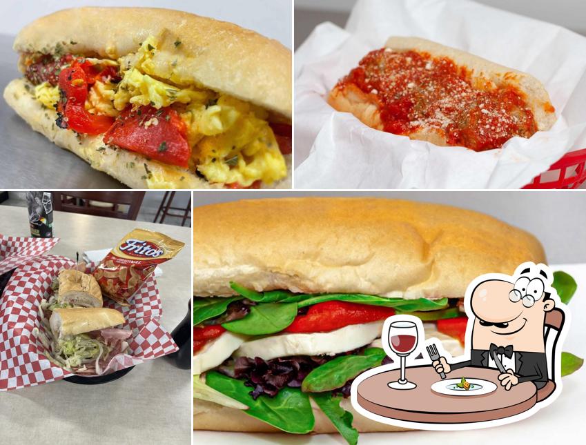 Блюда в "Ozzie's Primo Subs Best Subs Corned Beef, Meatball, Pot Roast, Cubano in Chicagoland"