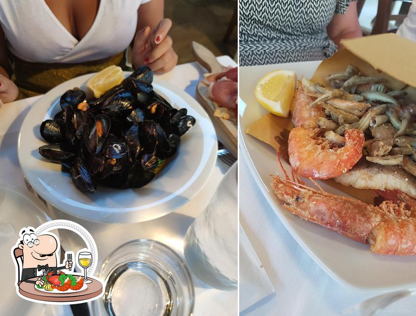 Choisissez de nombreux repas à base de fruits de mer servis par La GINESTRA